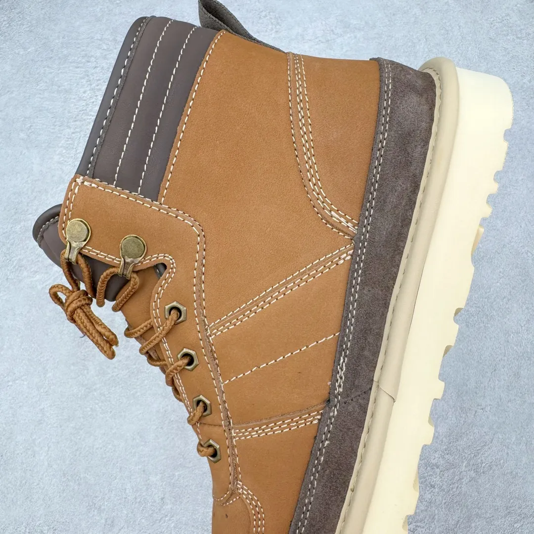 Pick up locally💰760 UGG 7089 Highlander autumn and winter sheepskin and fur integrated snow boots. All shoes are made from ZP. Longfeng A-grade Australian imported sheepskin and fur integrated men's boots. Brand OEM production line. Fully follow the ZP process. OEM original pattern maker. Adhering to the principle of no original shoes and no development selection. Pay attention to every detail. The most authentic version on the market. TREADLITE "light wing" technology outsole. Lightweight/durable/flexible/pile size: 40 41 42 43 44 45 Coding: by3936060